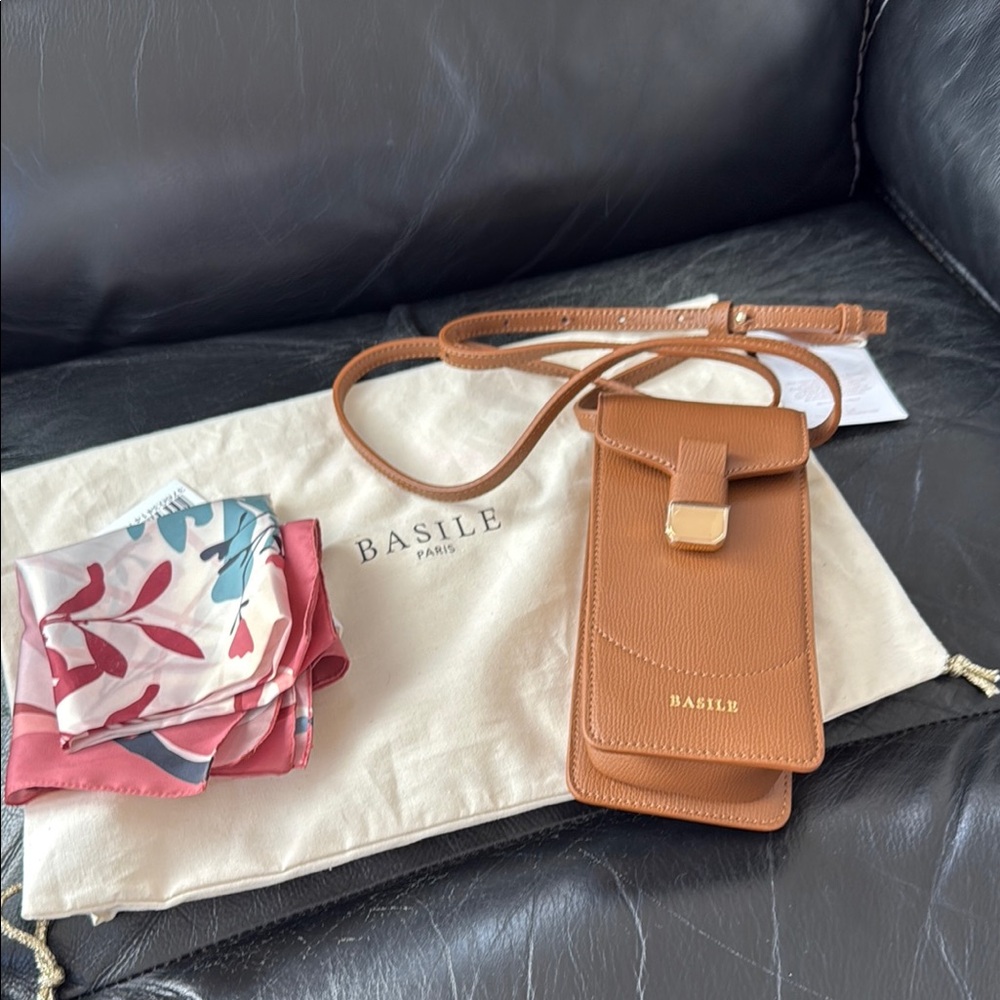 Le Porte-Téléphone Dianna - Camel Grainé